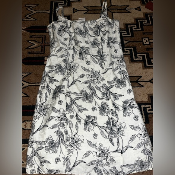 a new day Dresses & Skirts - A New Day Textured Knit Top in Gray and Cream